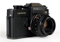 Lot 420 - Leicaflex SL MOT 35mm SLR camera with Summicron-R 50mm f/2 lens.