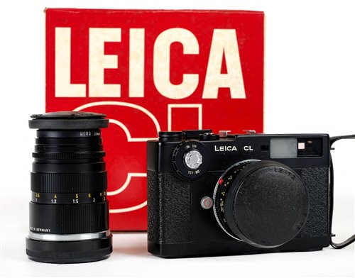 Lot 367 - Leica CL with Summicron-C 40mm and Elmar-C 90mm.