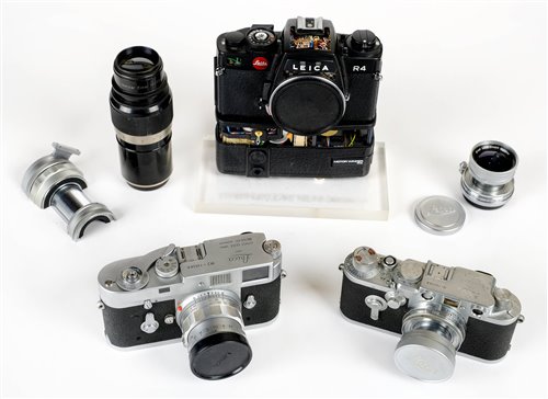 Lot 364 - Leica Attrappen (Shop Display) dummy cameras and accessories.