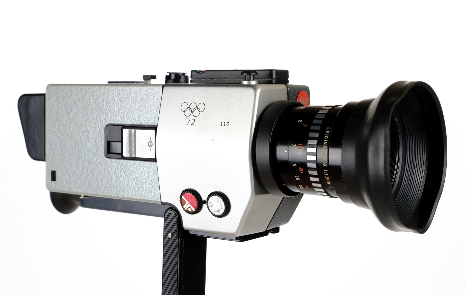 Lot 424 - Leitz cine camera.