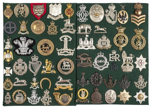 Lot 290 - British Badges