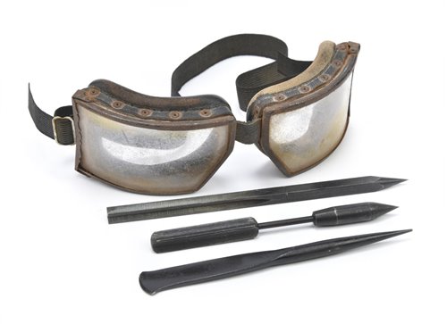 Lot 125 - Flying Goggles