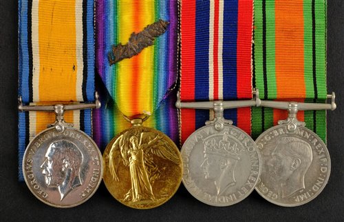 Lot 505 - WWI / WWII Medals