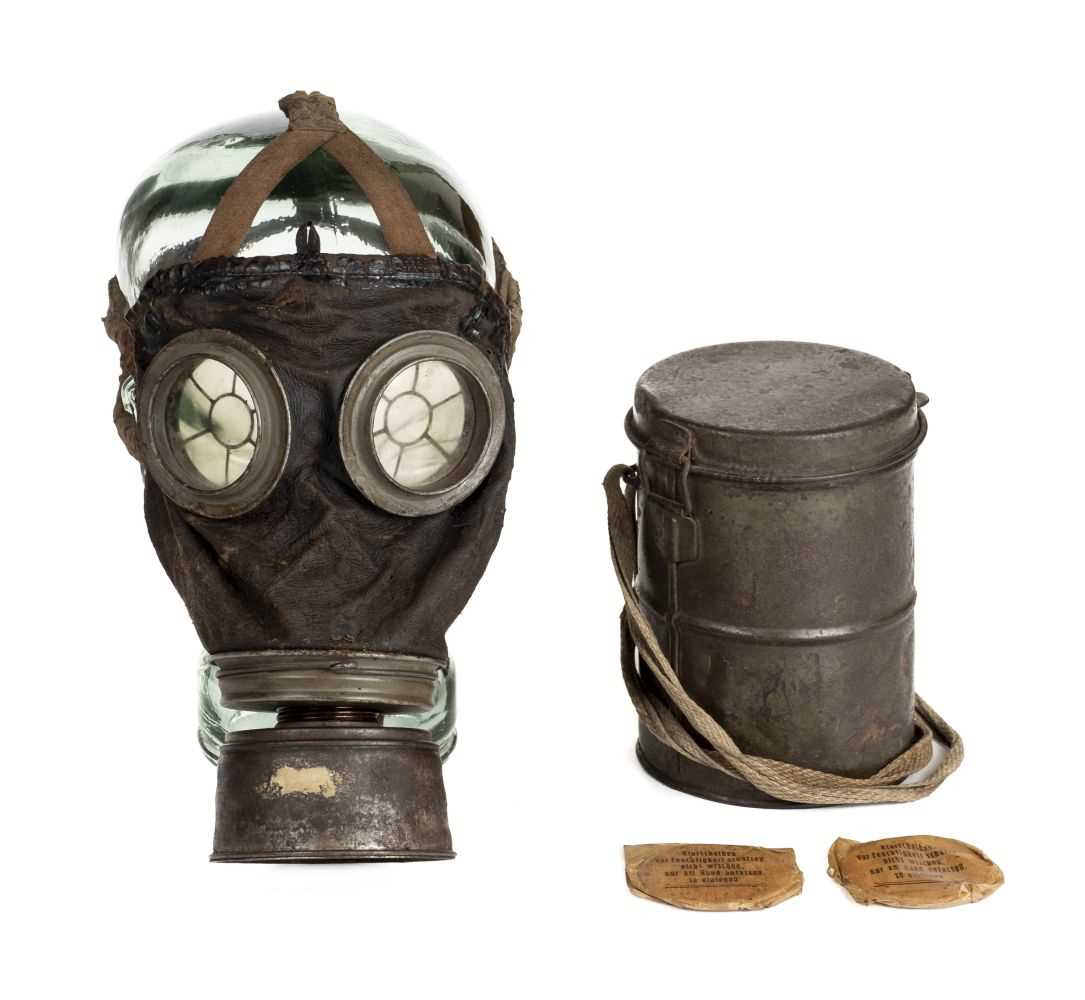 Lot 204 WWI German gas mask