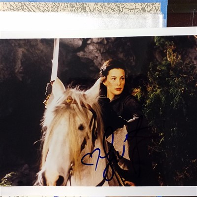 Lot 249 - Lord of the Rings. A group of 12 Lord of the Rings film trilogy signed photographs of actors