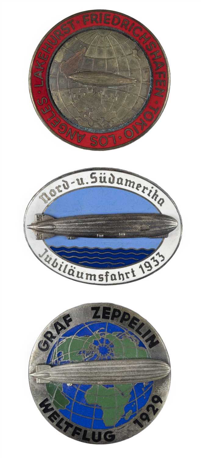 Lot 174 - Zeppelin. An enamelled Graf Zeppelin Weltflug 1929 badge