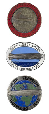 Lot 174 - Zeppelin. An enamelled Graf Zeppelin Weltflug 1929 badge