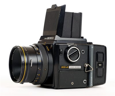 Lot 303 - Bronica SQ-A medium format camera with Zenzanon-S 80mm f/2.8 lens