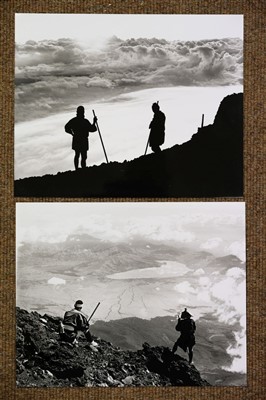 Lot 180 - Antarctica. Ponting (Herbert George). Three photographs of the British Antarctic Expedition 1910-13