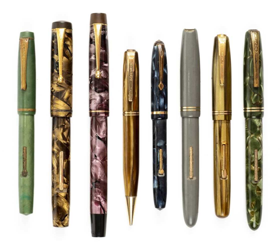 Lot 59 - Fountain pens. A collection of vintage fountain pens