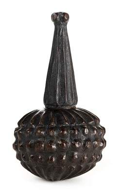 Lot 115 - Snuff bottle. A Zulu carved wood snuff bottle
