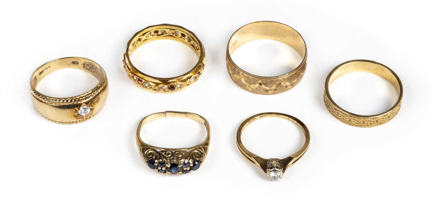 Lot 28 - Rings. A mixed collection of gold dress rings