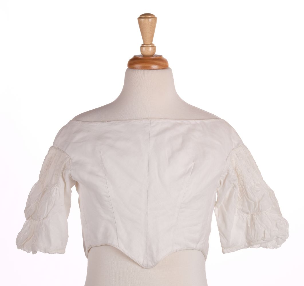 Lot 144 - Clothing. An 1840s bodice