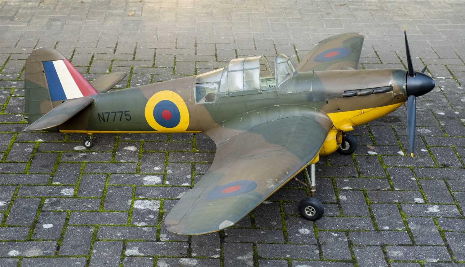 Lot 152 - Miles Master Trainer. An exceptionally fine flying scale model