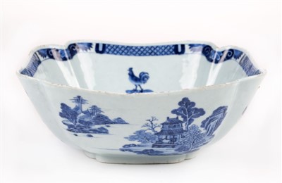 Lot 96 - Oriental ceramics. A 19th century Chinese blue and white dish and other items