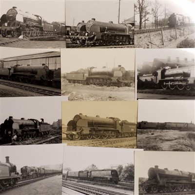 Lot 477 - Railway. A large collection of modern railway & locomotive reference