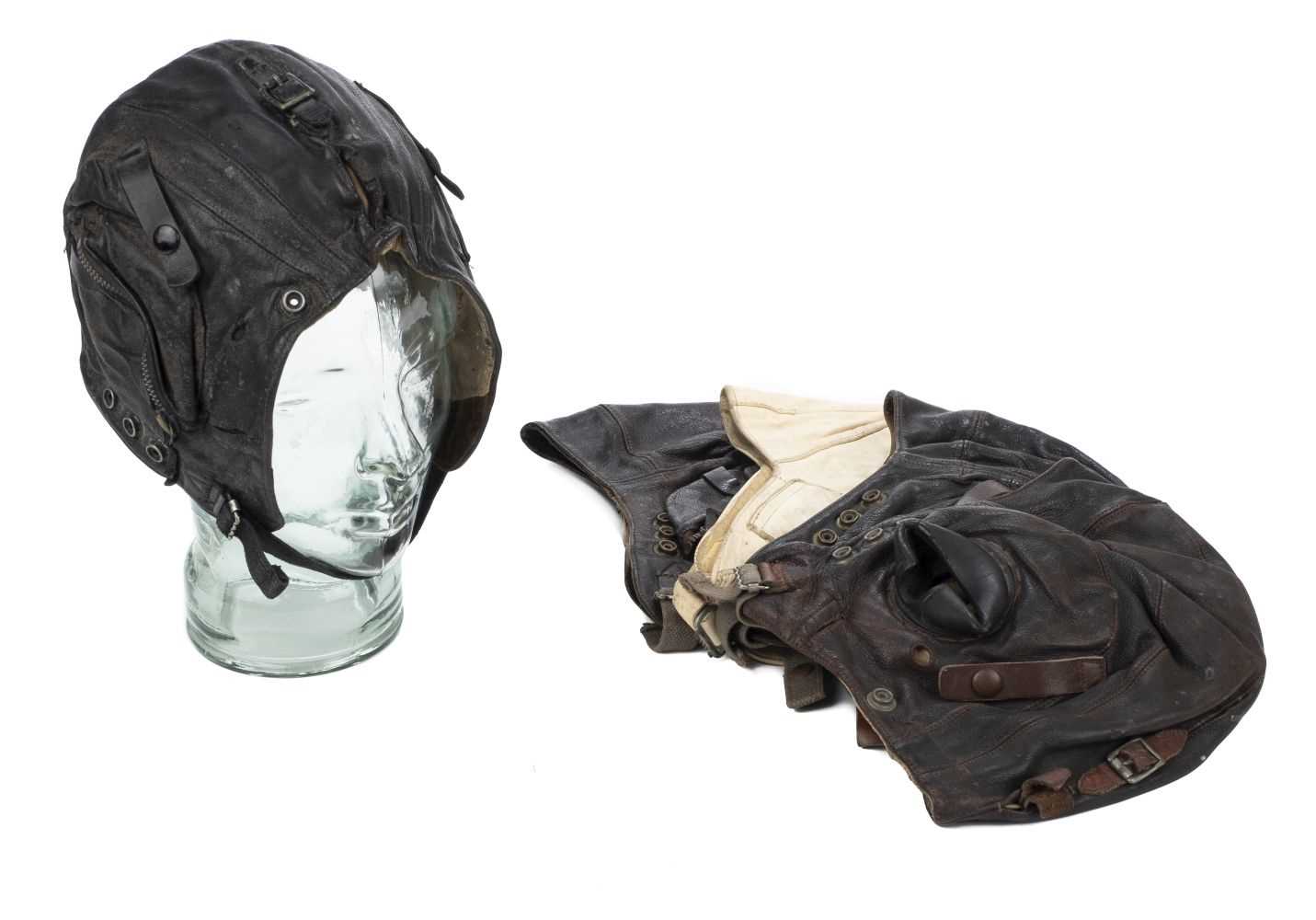 Lot 162 - WWII flying helmets. B and C Type leather
