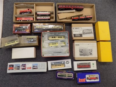 Lot 9 - Trams. A collection of powered tram car models