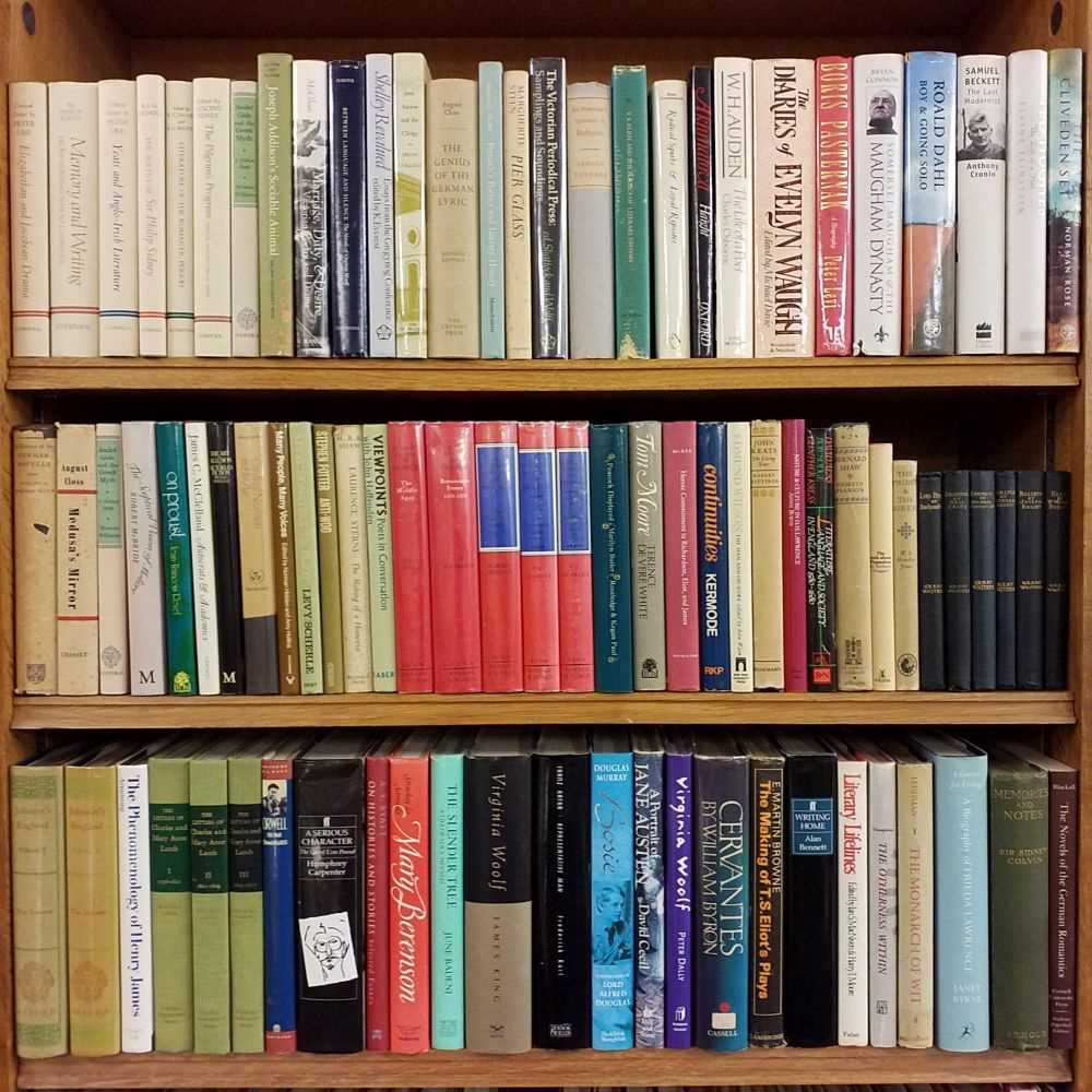 Lot 494 - Literary. A large collection of modern