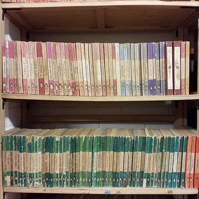 Lot 462 - Penguin. Approximately 460 Penguin paperbacks