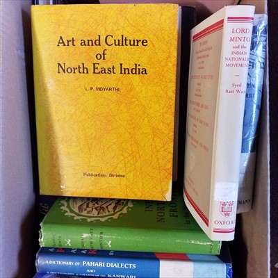 Lot 481 - India. A large collection of modern India history & related reference