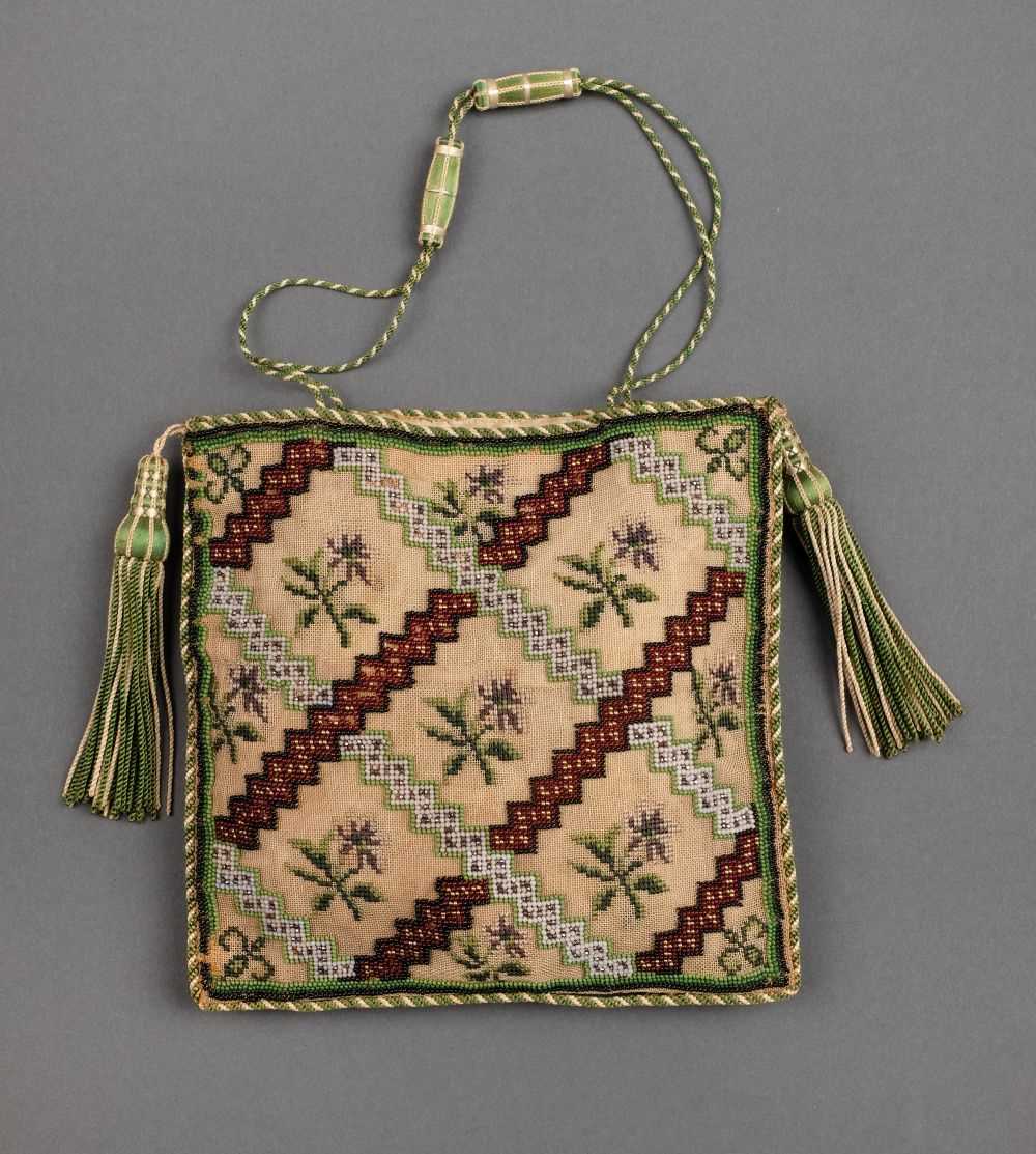 Regency Snake Pattern Reticule Lot 164 - Bags. A Regency reticule, early 19th century