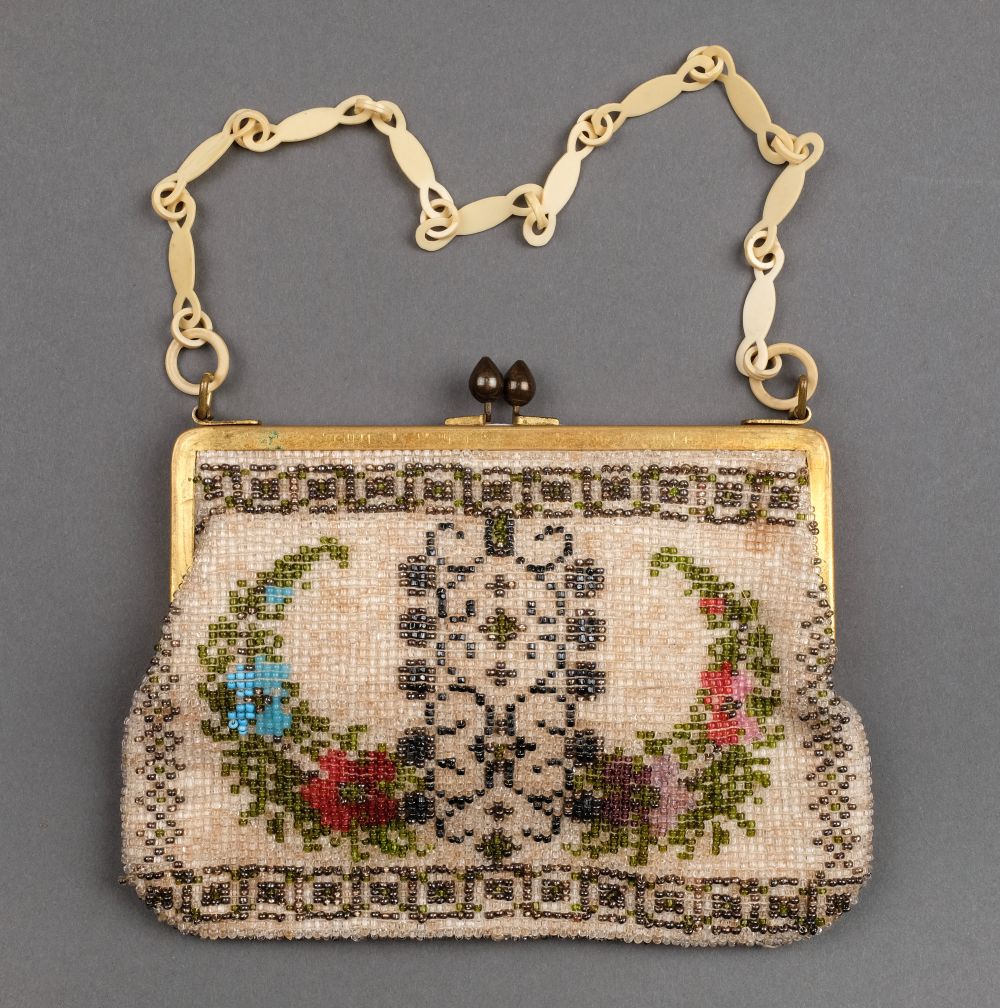 Lot 164 - Bags. A Regency reticule, early 19th century