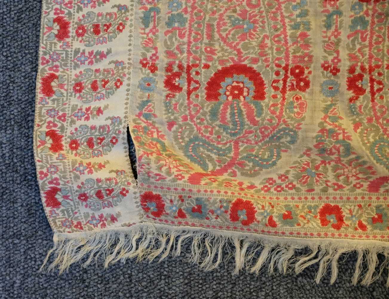 Lot 172 - Shawls. A large Norwich shawl, circa 1820s,