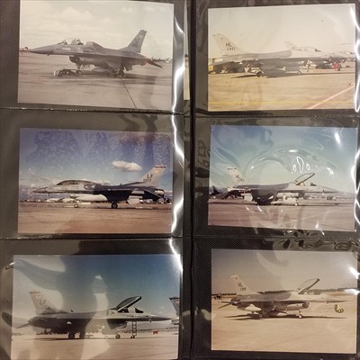 Lot 253 - Aviation. A large collection of modern aviation reference