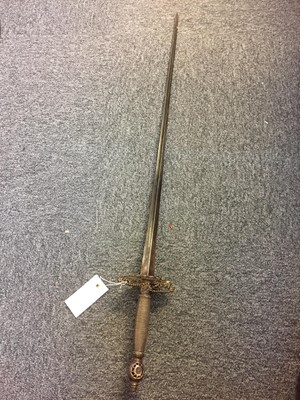 Lot 8 - Sword. A 17th century small sword