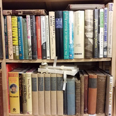 Lot 258 - Literature. A large collection of modern literature, history & miscellaneous reference