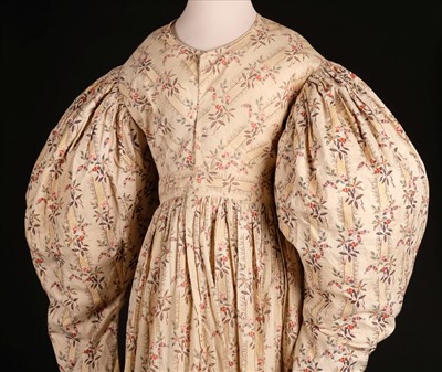 Lot 166 - Dress. A printed cotton day dress, 1830s