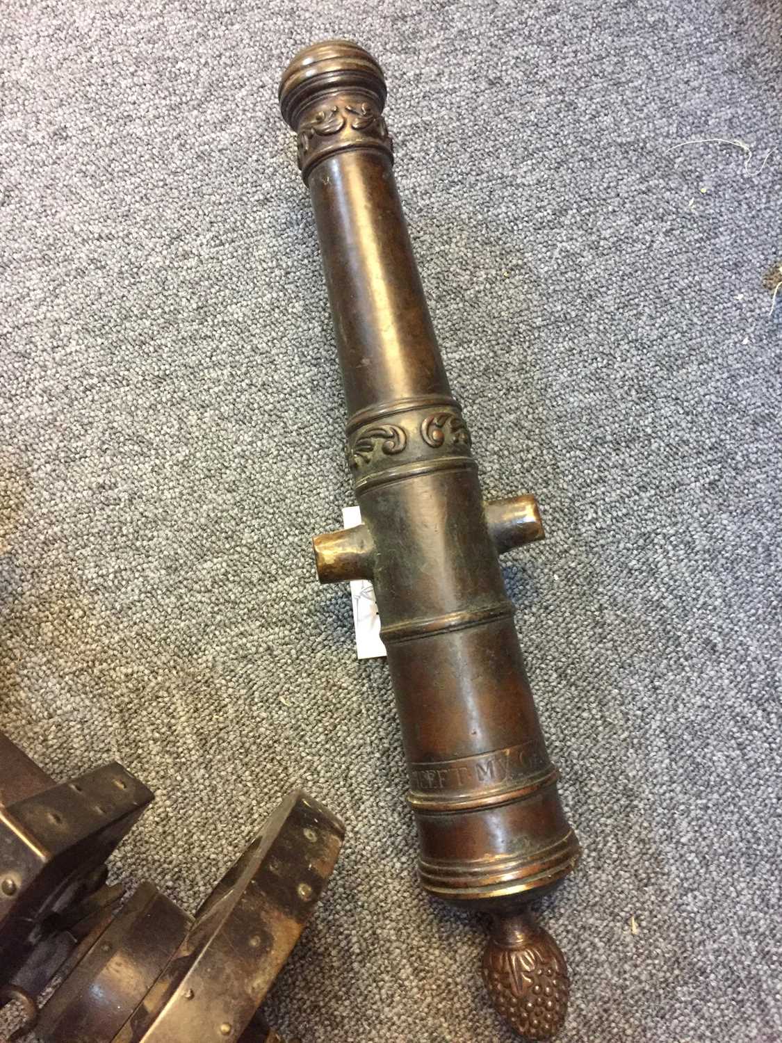 Lot 14 - Cannon. A 17th century Dutch signal cannon