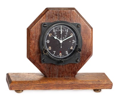 Lot 3 - Aircraft clock. WWII aircraft clock by Carley & Clemence Ltd