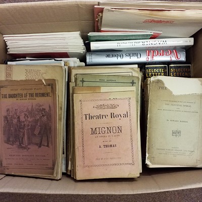 Lot 356 - Opera. A large collection of opera and Gilbert & Sullivan reference