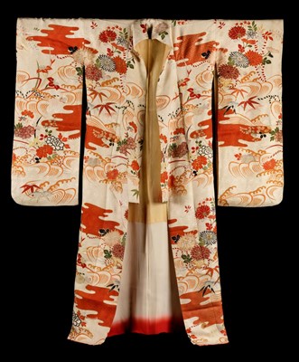 Lot 275 - Japanese. An early 20th century kimono