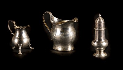 Lot 222 - Mixed silver. A George III silver cream jug and other items