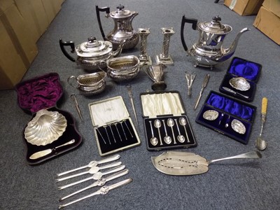 Lot 225 - Mixed silver. A mixed collection including a cased butter dish and knife