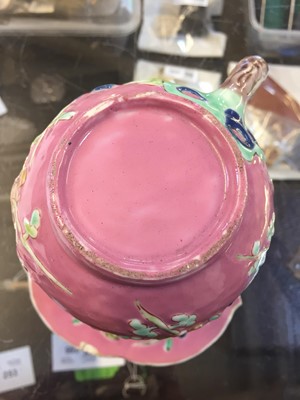 Lot 186 - Chinese Spittoon. An 18th century Chinese export porcelain Famille Rose spittoon