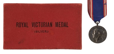 Lot 62 - Royal Victorian Medal , G.V.R.