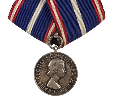 Lot 63 - Royal Victorian Medal, E.II.R.
