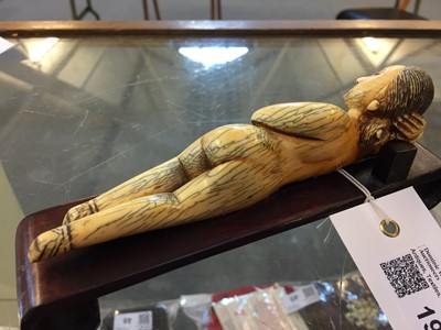 Lot 190 - Medical Figure. A 19th century Chinese ivory female medical figure
