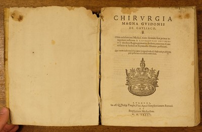 Lot 274 - Chauliac (Guy de). Chirurgia magna, restituta à Laurentio Joubert, Lyon, 1585
