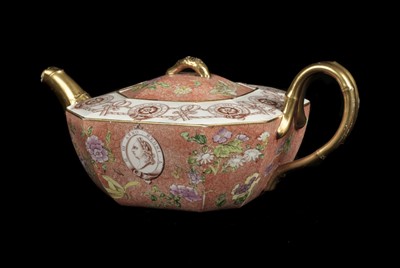 Lot 166 - George III.  A Wedgwood Jubilee pattern teapot c.1810