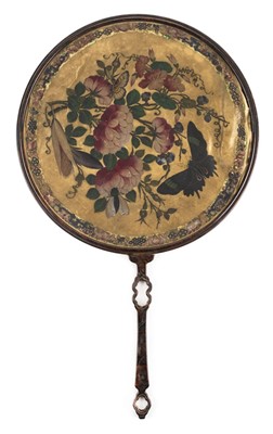 Lot 77 - Fire screen.