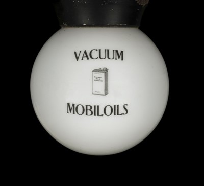 Lot 320 - Petrol Pump Globe. A Vaccum Mobiloils glass globe