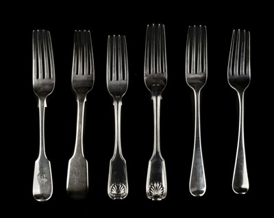 Lot 119 - Forks. A collection of silver table forks