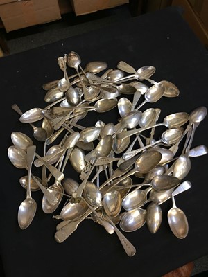 Lot 139 - Teaspoons. A collection of silver teaspoons