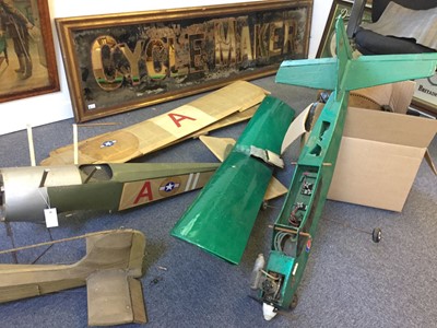 Lot 300 - Model Aircraft. A collection of large scale model aircraft