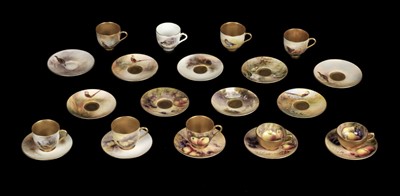 Lot 184 - Royal Worcester. A collection of tea cups and saucers, Stinton etc